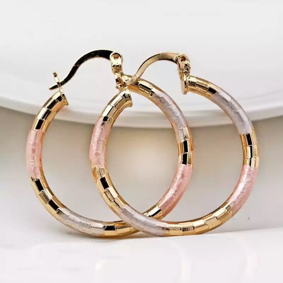 Tri Tone Classy Diamond Cut Hoop Earrings Ear Ring - Picture 3 of 5
